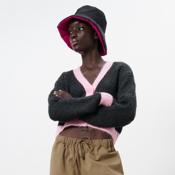 Zara Women’s Reversible Quilted Bucket Hat in Black/Pink - Picture 1 of 6